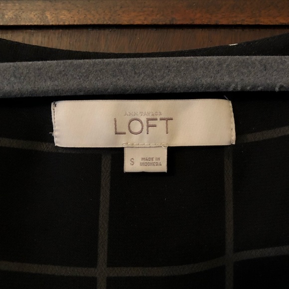 LOFT Sleeveless Tank Blouse - Picture 2 of 4